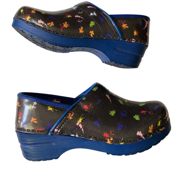 Sanita Clogs Womens Paint Ball Color Leather SlipOns Size EU 35 US4 Nurse Shoes - Picture 1 of 12
